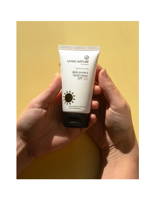 NEW LOOK Daily Protect Facial Lotion SPF 20